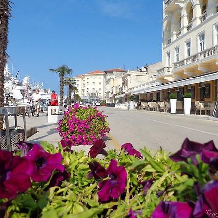 Apartments Mladenka بوريتش المظهر الخارجي الصورة